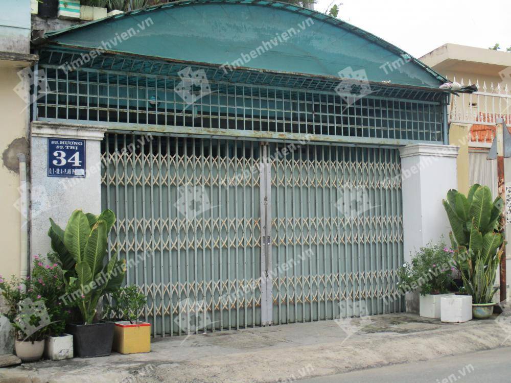 Phòng khám chuyên khoa Tai mũi họng - BS Hương & BS Trị - Cổng chính