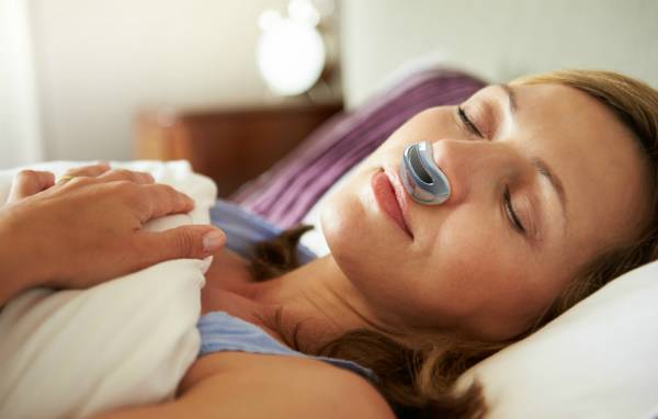 Máy thở mini khắc phục chứng ngủ ngáy